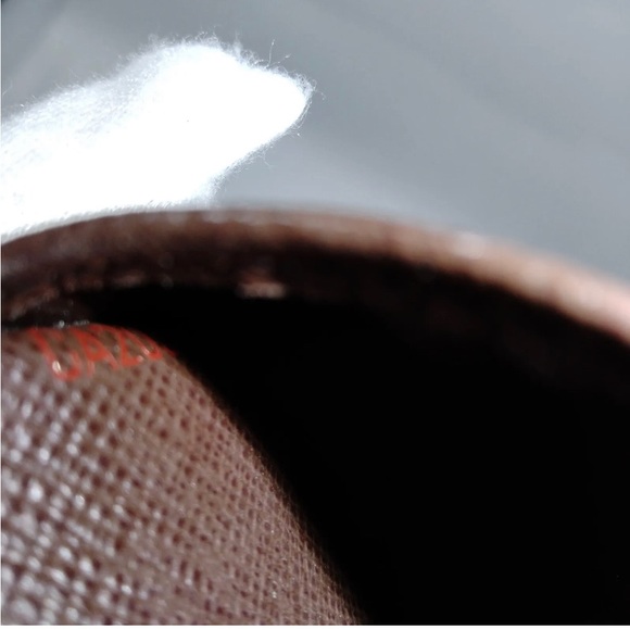 Louis Vuitton Portefeuille Marco Damier Unisex Wallet - Picture 8 of 9